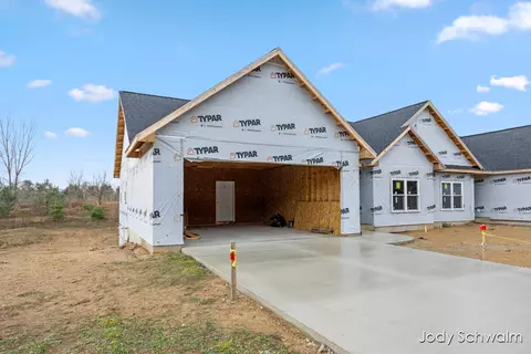 Exterior - 533 Pineview, Belding, MI 48809 photo 2 of 4