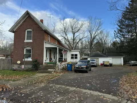 134 Cook, Allegan, MI 49010