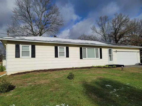 22156 Salisbury, Mattawan, MI 49071