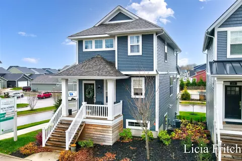 810 S S Lk, Whitehall, MI 49461