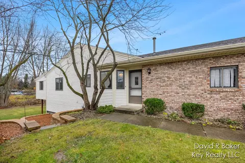 1164 Amberwood W, Byron Center, MI 49315
