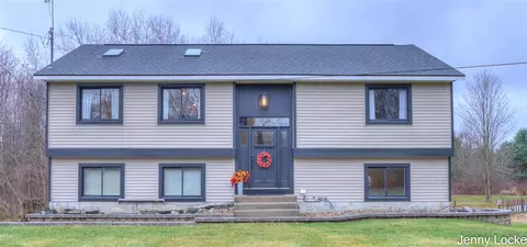 3409 Farr, Fruitport, MI 49415
