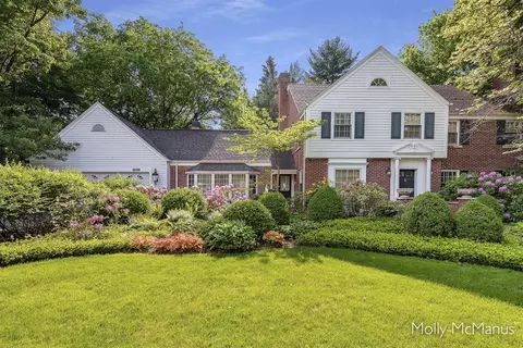 1350 Breton, Grand Rapids, MI 49506