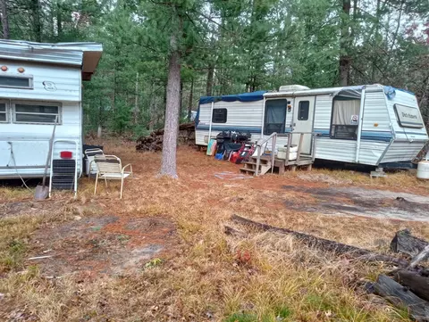 162 W 72nd, Baldwin, MI 49304