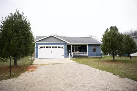4687 S Chestnut, Newaygo, MI 49337