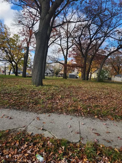2533 Sanford, Muskegon, MI 49444
