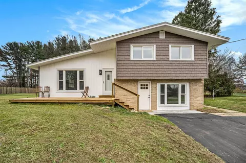 224 Fairfield, Paw Paw, MI 49079