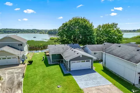 2442 Ash-te-wette, Hillsdale, MI 49242
