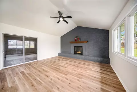 Living - 9210 Willis, Willis, MI 48191 photo 5 of 6