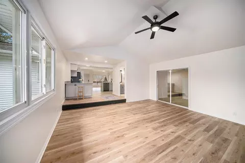 Living - 9210 Willis, Willis, MI 48191 photo 4 of 6