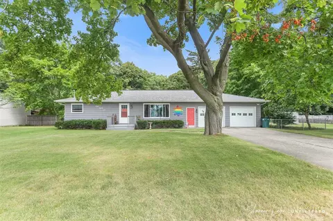 832 E Hile, Norton Shores, MI 49441
