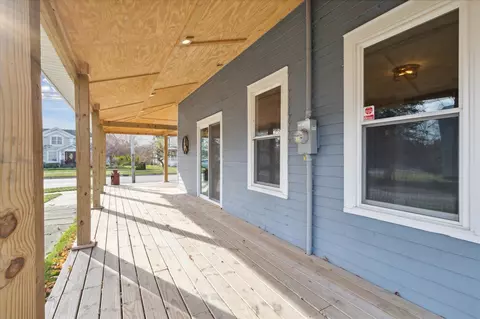 Exterior - 133 E Main, Mendon, MI 49072 photo 5 of 12