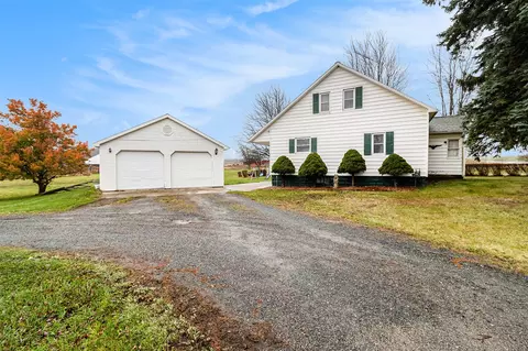4787 W Chauvez, Ludington, MI 49431