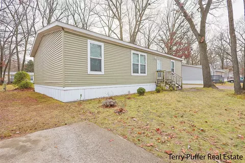 2314 Shamrock, Muskegon, MI 49442