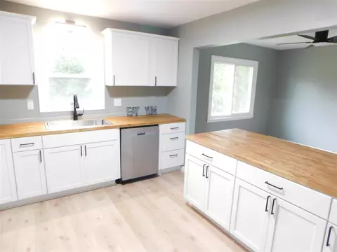 900 E Augusta, Augusta, MI 49012 photo 7