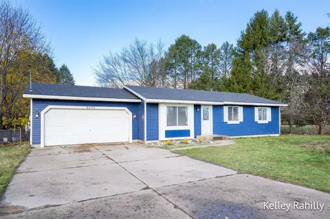 9829 Myers Lk, Rockford, MI 49341