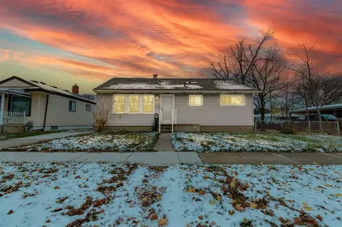 2140 Ford, Lincoln Park, MI 48146