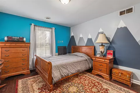 Bedroom - 10301 Case, Brooklyn, MI 49230 photo 5 of 6