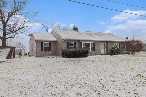 Exterior - 10301 Case, Brooklyn, MI 49230 photo 3 of 11
