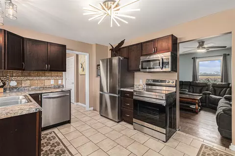 Kitchen - 10301 Case, Brooklyn, MI 49230 photo 1 of 5