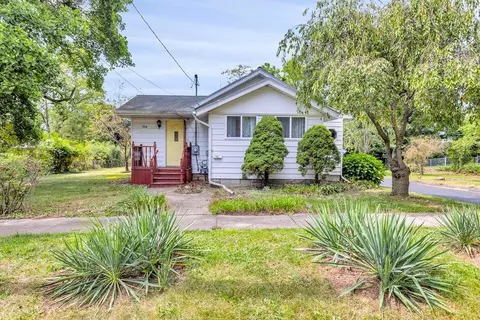 934 Bush, Jackson, MI 49202