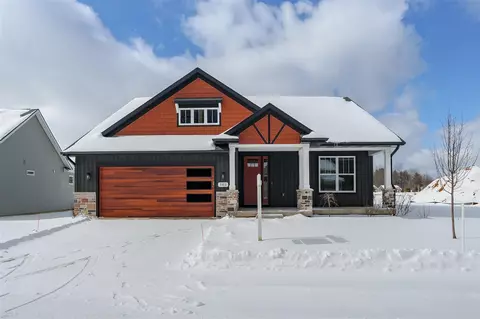 586 Sand Pointe, Portage, MI 49024