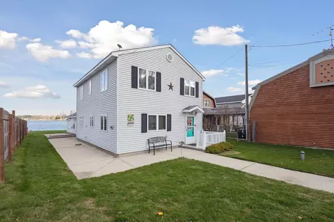 45642 Lake, Decatur, MI 49045