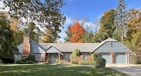 808 Knollcrest, Holland, MI 49423