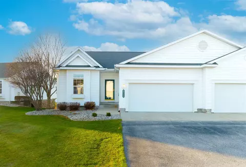 5713 Stillwater, Fruitport, MI 49415