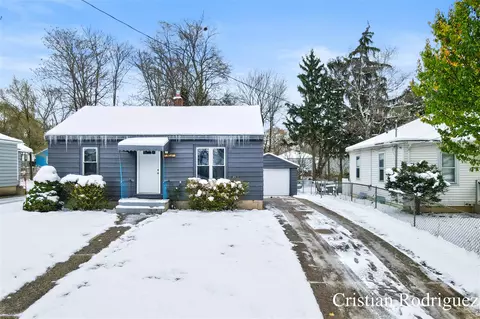 3232 Birchwood, Grand Rapids, MI 49548