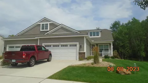 4051 Stoneridge, Jackson, MI 49203