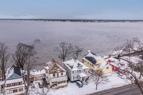 1418 Lakeshore, Muskegon, MI 49441