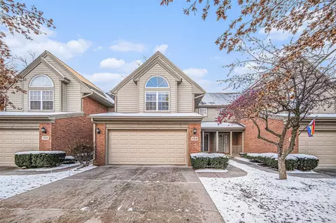 109 Village Pl, Chelsea, MI 48118