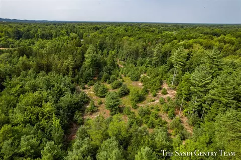 V/l Warner, Grand Haven, MI 49417