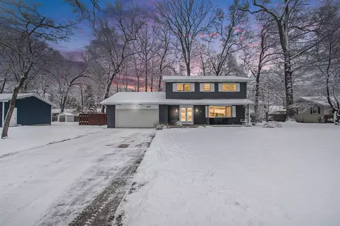 1104 Lancelot, Muskegon, MI 49445