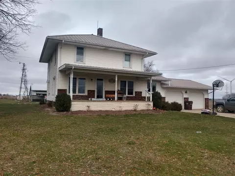 9898 W Garfield, Carson City, MI 48811