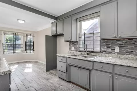 6235 Piedmont, Detroit, MI 48228