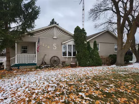7520 Perrin, Osseo, MI 49266