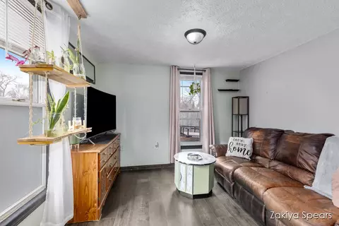 309 W State, Grant, MI 49327 photo 4