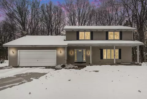 13584 152nd, Grand Haven, MI 49417