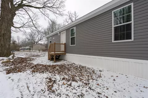 99 E Post St, Newaygo, MI 49337 photo 17