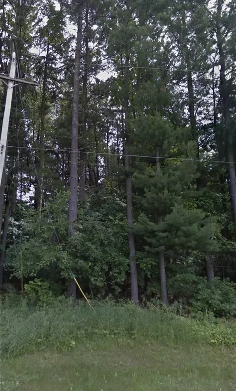 Parkwood, Jonesville, MI 49250
