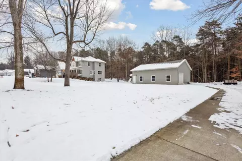 4077 Ronalds, Dorr, MI 49323 photo 2