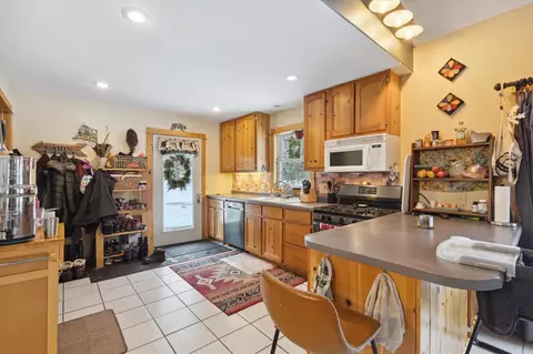 Kitchen - 11672 S Red Cedar, Baldwin, MI 49304 photo 1 of 3