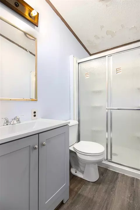 Bath - 225 2nd, Munith, MI 49259 photo 2 of 2