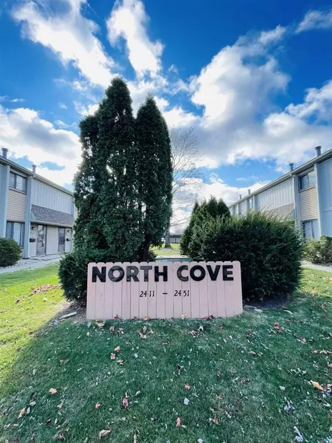 2445 Samoset, Royal Oak, MI 48073