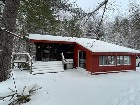 9463 E Pomeroy Spgs, Irons, MI 49644
