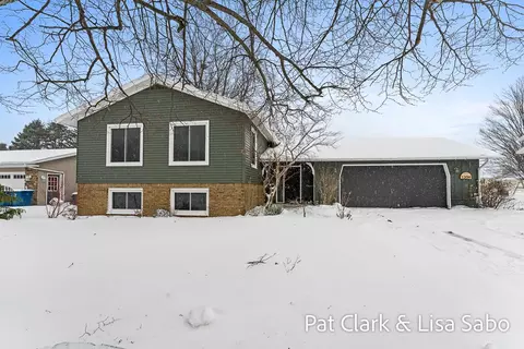 1209 Grand, Grand Haven, MI 49417