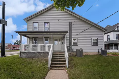 Exterior - 302 N Blackstone, Jackson, MI 49201 photo 2 of 4