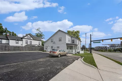 Exterior - 302 N Blackstone, Jackson, MI 49201 photo 3 of 4